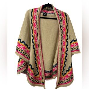 Anthropolgie Fate Wrap Poncho Shawl Tan, pink, and yellow Aztec print‎ One Size